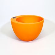Selbstbewässerndes Pflanzgefäß „podd RÖDER“ in der Farbe Orange