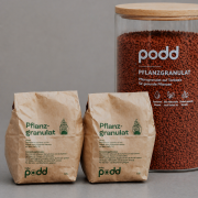Selbstbewässerndes Pflanzgefäß „podd RÖDER“ in der Farbe Lachsrosa